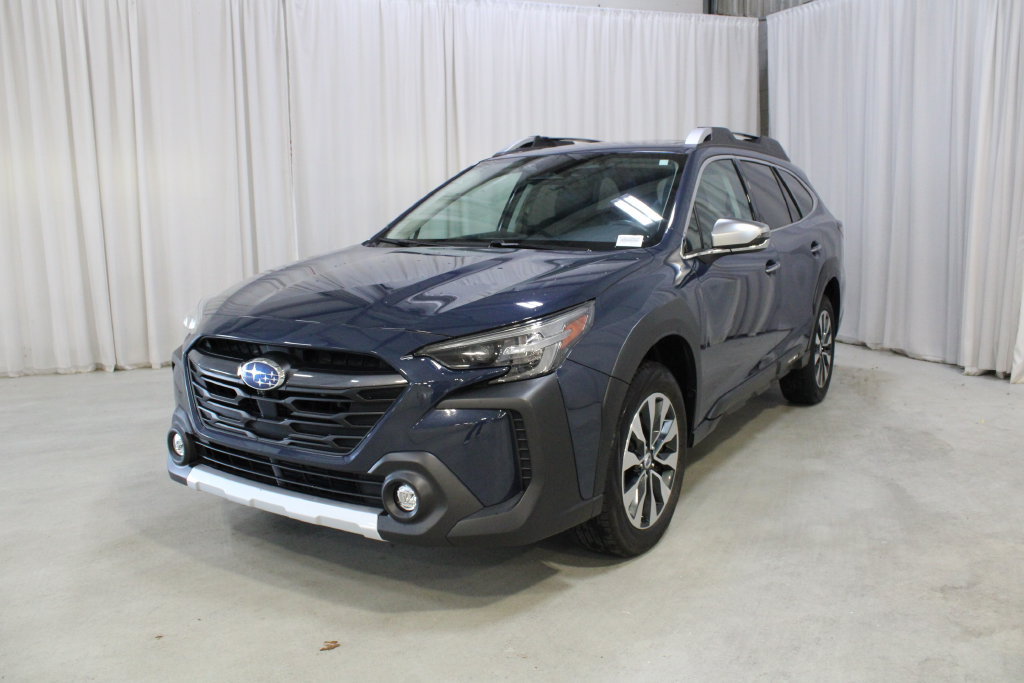 Used 2024 Subaru Outback Touring XT AWD/4WD image 37