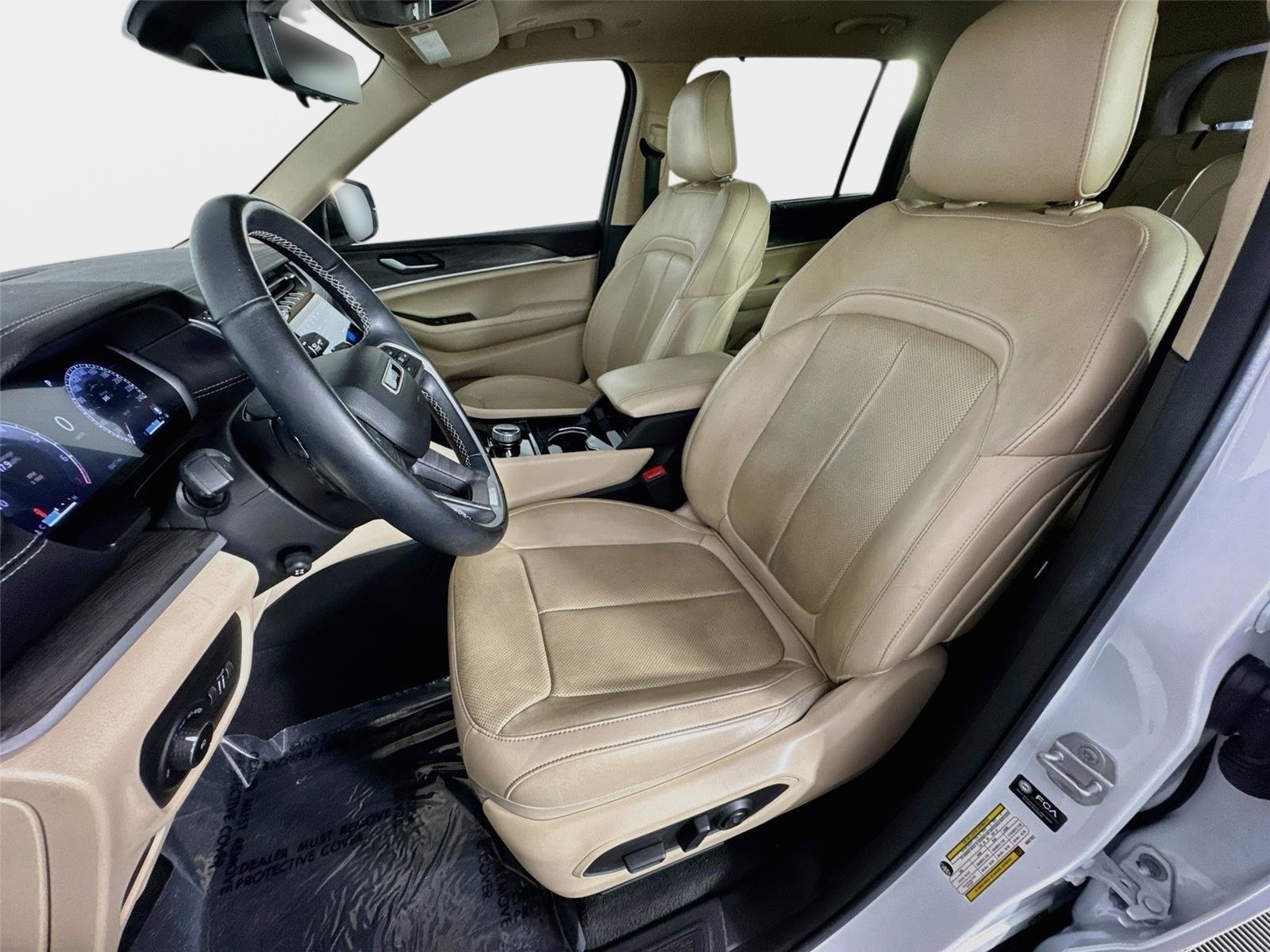 Used 2022 Jeep Grand Cherokee L Limited w/ Luxury Tech Group II AWD/4WD image 12