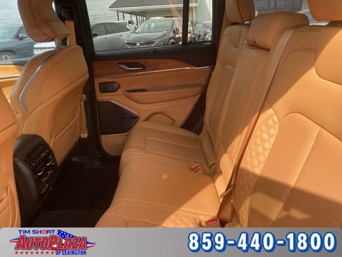 Used 2022 Jeep Grand Cherokee Summit AWD/4WD image 27