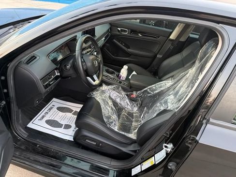 Used 2024 Honda Civic Touring image 12