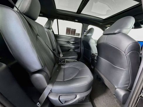 New 2026 Toyota Grand Highlander AWD Hybrid image 27
