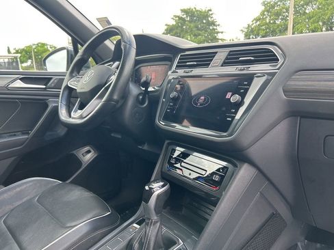 Used 2022 Volkswagen Tiguan SEL R-Line image 26