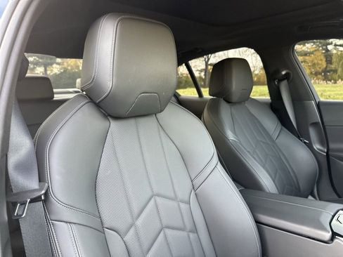 Certified 2024 BMW 530i xDrive w/ Premium Package image 29