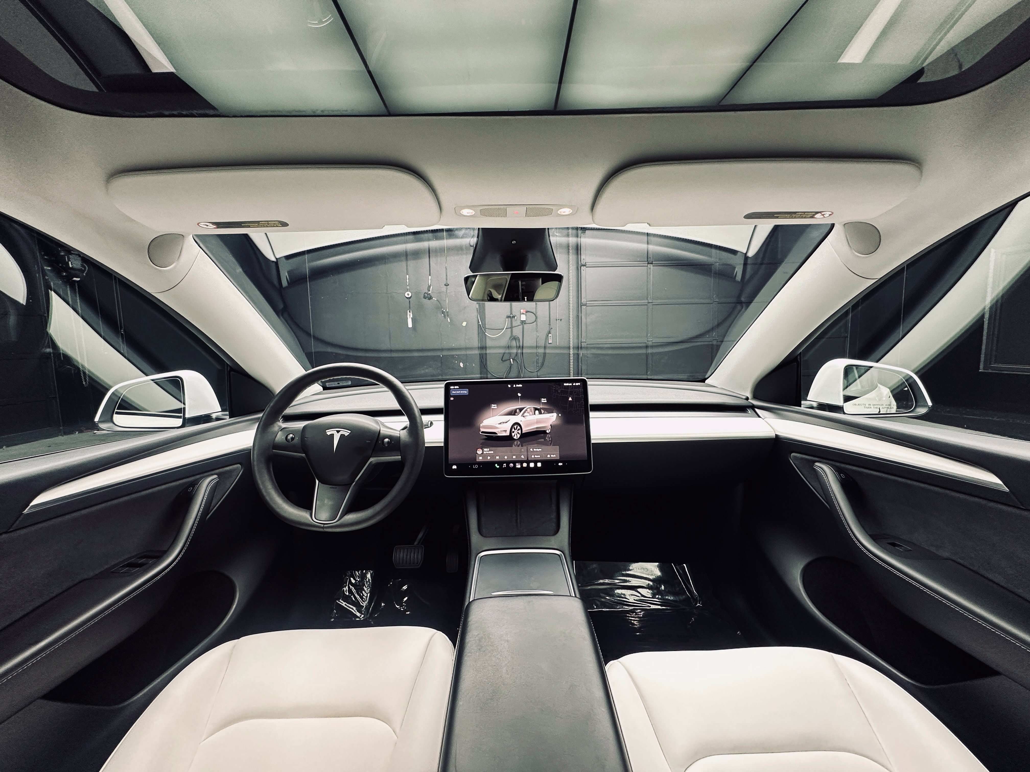Used 2023 Tesla Model Y Long Range AWD/4WD image 23