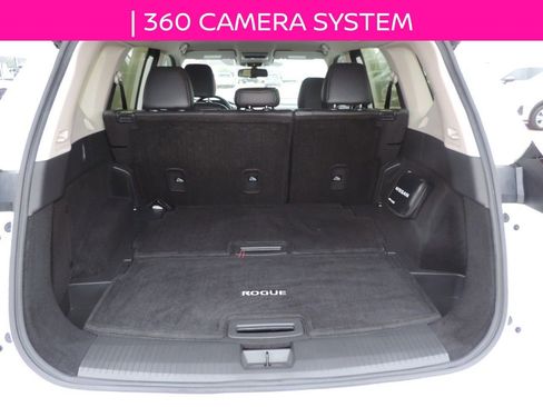 Used 2025 Nissan Rogue SL image 14