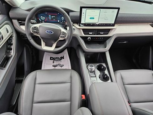 New 2026 Ford Explorer Active w/ Active Comfort Package image 10