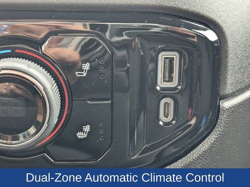 Used 2022 Chevrolet Silverado 1500 LT image 23