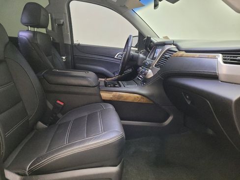 Used 2017 GMC Yukon XL Denali w/ Open Road Package AWD/4WD image 21