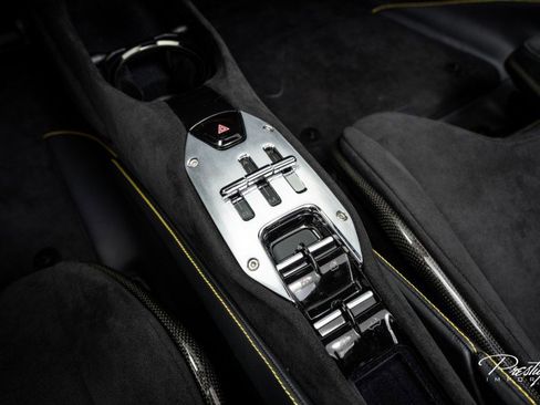 Used 2025 Ferrari SF90 Spider image 43