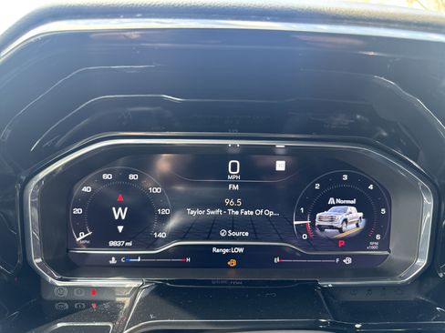 Used 2024 GMC Sierra 1500 SLT image 18