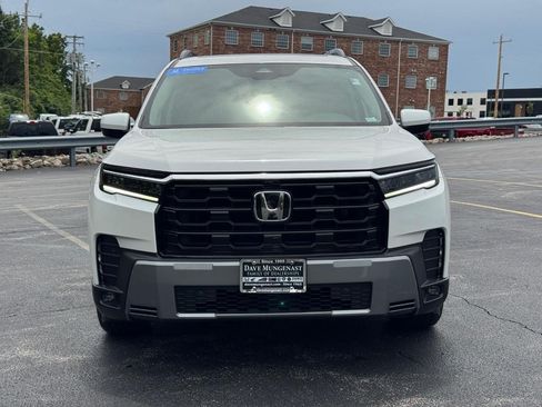 Certified 2026 Honda Pilot Touring image 10