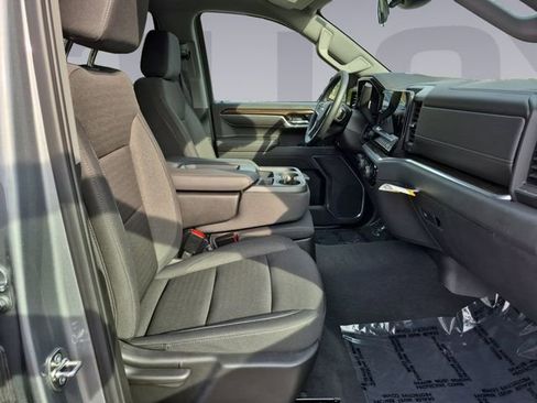 Used 2025 Chevrolet Silverado 1500 LT w/ Convenience Package II image 17