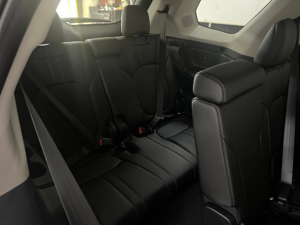 New 2026 Honda Pilot Touring image 22