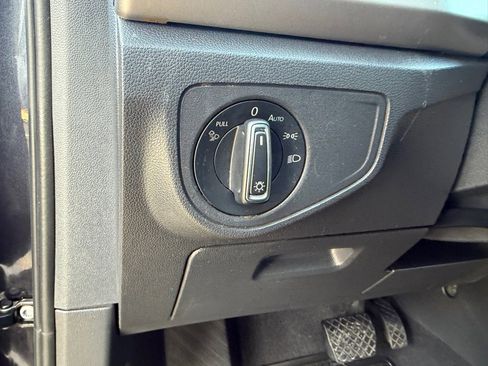 Used 2021 Volkswagen Atlas SE image 21