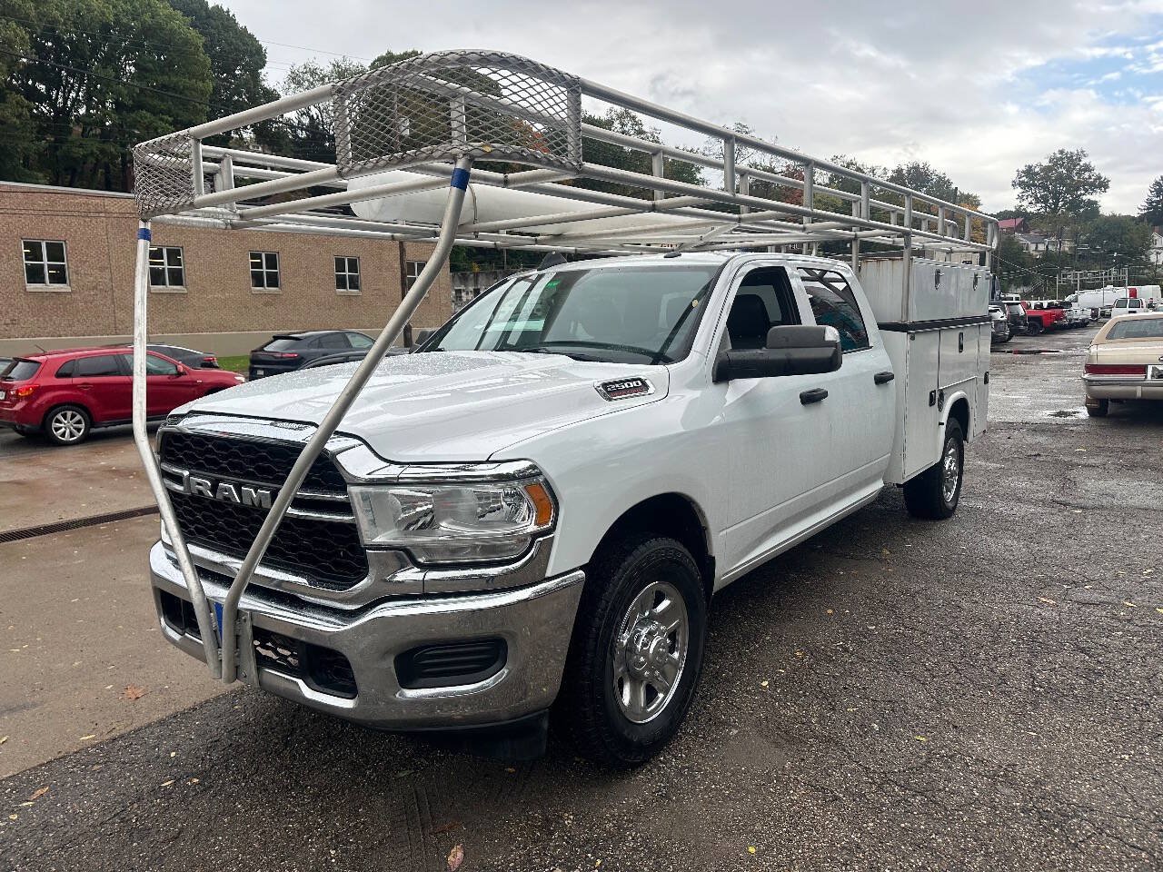 Used 2021 RAM 2500 Tradesman w/ Chrome Appearance Group RWD image 3