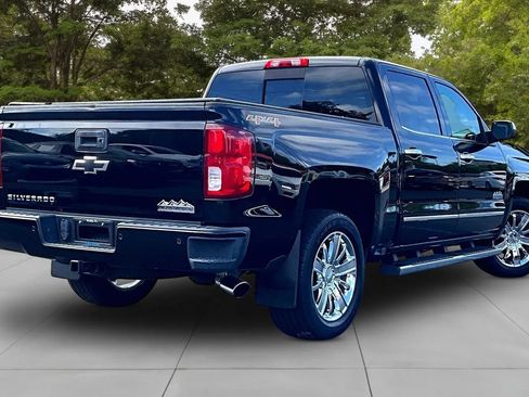Used 2017 Chevrolet Silverado 1500 High Country AWD/4WD image 2