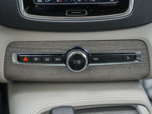 Used 2024 Volvo XC90 B6 Plus w/ Protection Package image 24