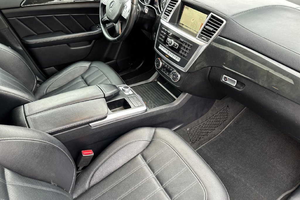Used 2016 Mercedes-Benz GL 450 4MATIC image 20