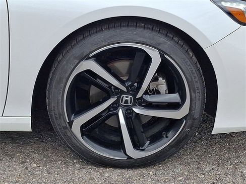 Used 2022 Honda Accord Sport image 8