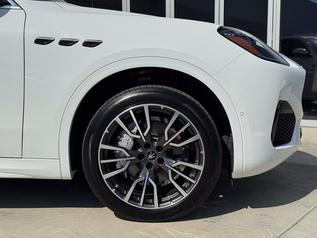 Used 2025 Maserati Grecale GT AWD/4WD image 10