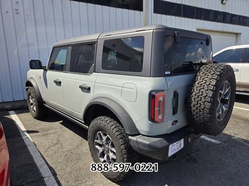 Used 2023 Ford Bronco Badlands AWD/4WD image 5