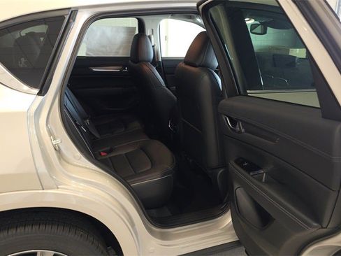 New 2025 MAZDA CX-5 AWD 2.5 S w/ Premium Plus Pkg image 18