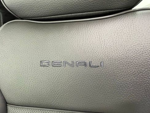 New 2026 GMC Yukon XL Denali image 23