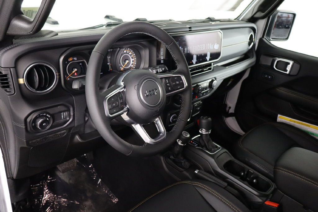 New 2027 Jeep Wrangler Unlimited Sahara AWD/4WD image 27