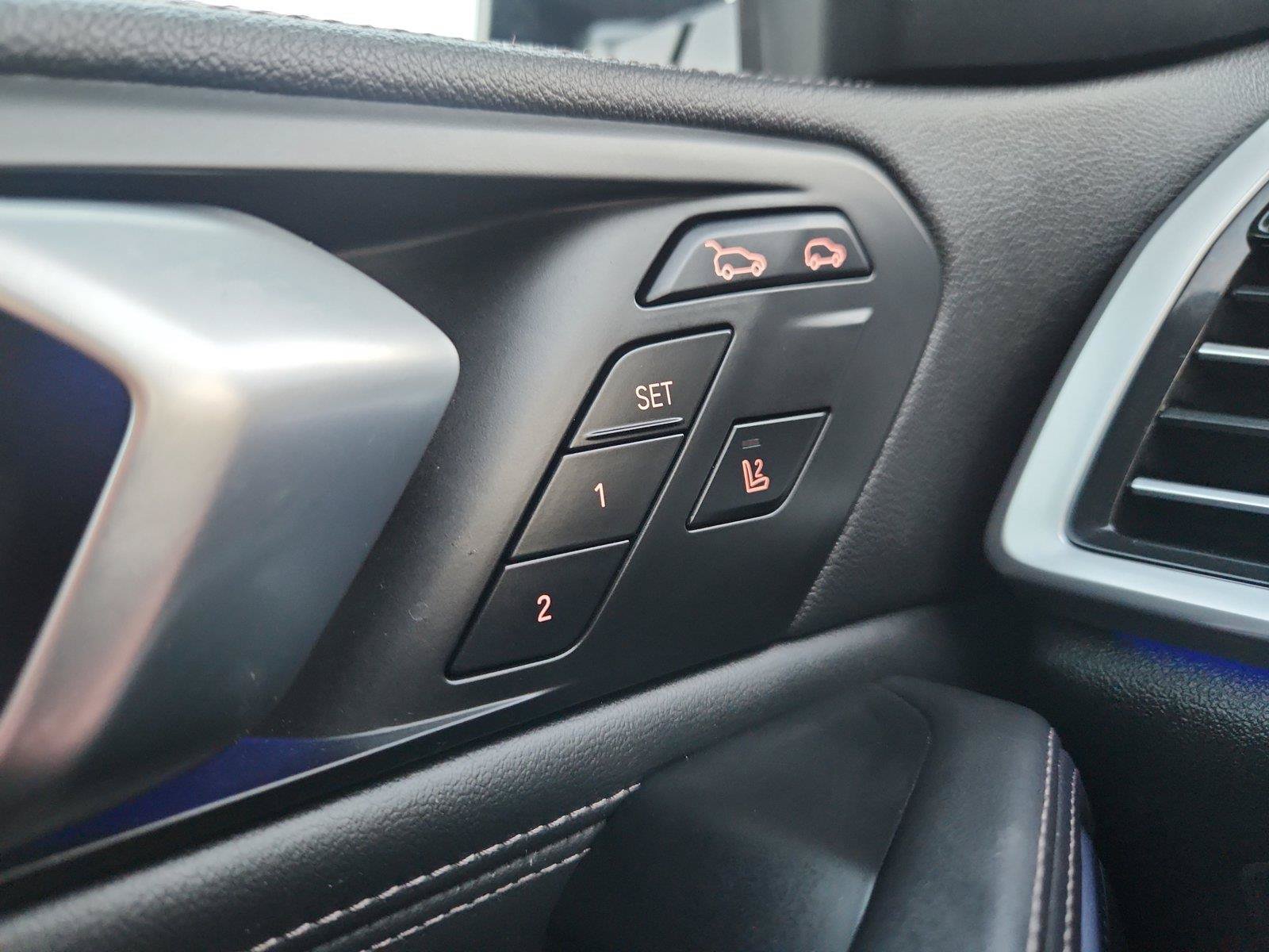 Used 2022 BMW X6 xDrive40i w/ M Sport Package AWD/4WD image 31