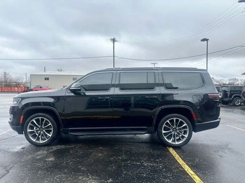 Used 2022 Jeep Wagoneer Series II w/ Premium Group I image 4