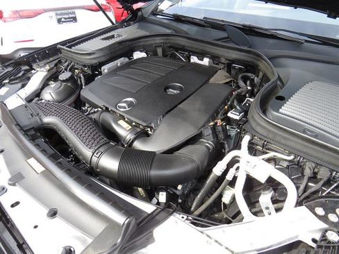 Certified 2021 Mercedes-Benz GLC 300 GLC 300 4MATIC image 7