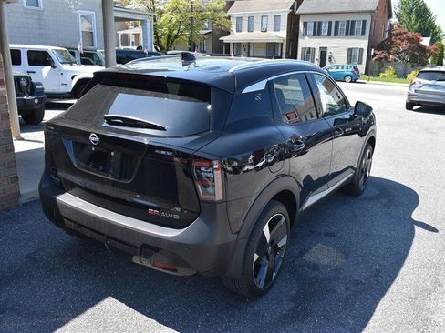 Used 2025 Nissan Kicks SR AWD/4WD image 4