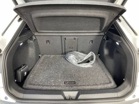 Used 2023 Volkswagen ID.4 Pro S AWD/4WD image 15