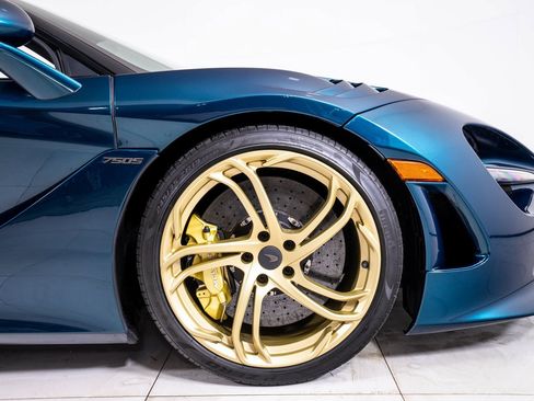 Used 2025 McLaren 750S Spider image 20