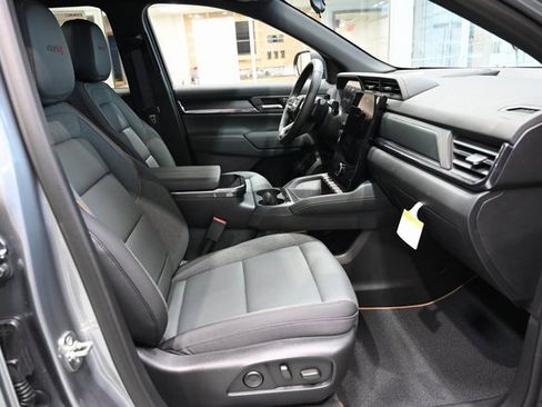 New 2026 GMC Terrain AT4 w/ Convenience Package III image 10