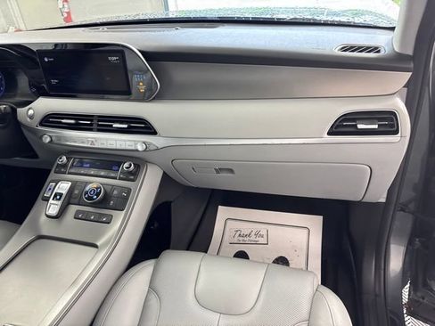 Used 2022 Hyundai Palisade SEL w/ 8P Bench Seat Package AWD/4WD image 28