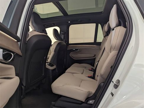 New 2026 Volvo XC90 T8 Plus image 7