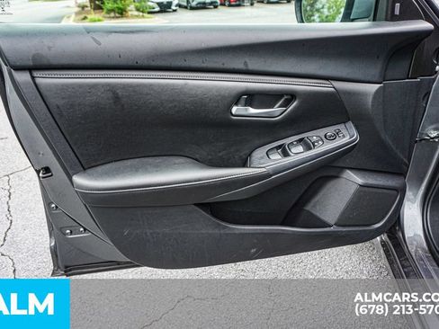 Used 2024 Nissan Sentra SV FWD image 45