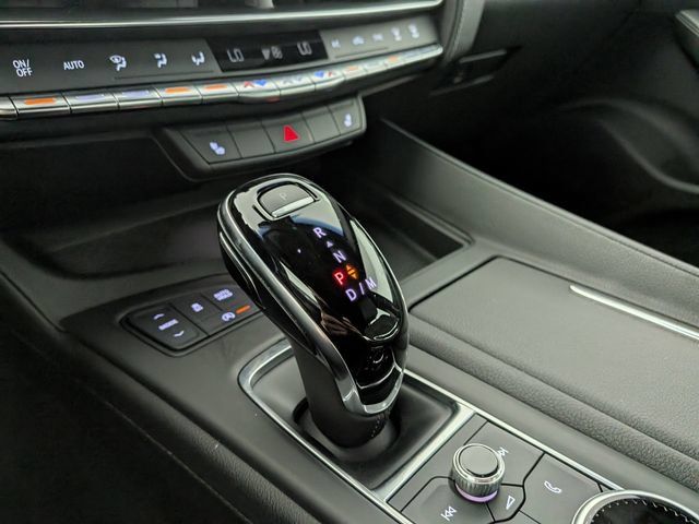 Used 2021 Cadillac CT5 Luxury w/ Cold Weather Package AWD/4WD image 16