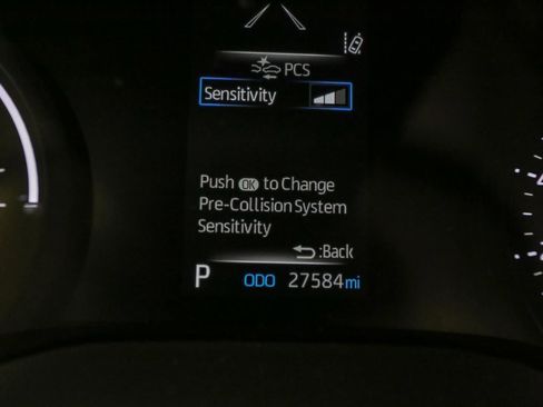 Certified 2023 Toyota Sienna LE image 35