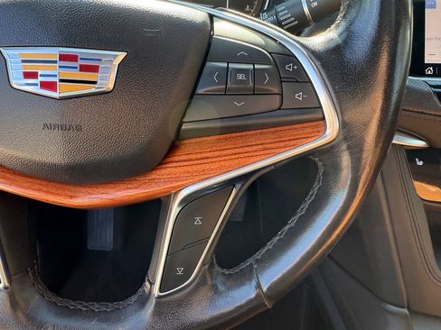 Used 2021 Cadillac XT5 Premium Luxury AWD/4WD image 17