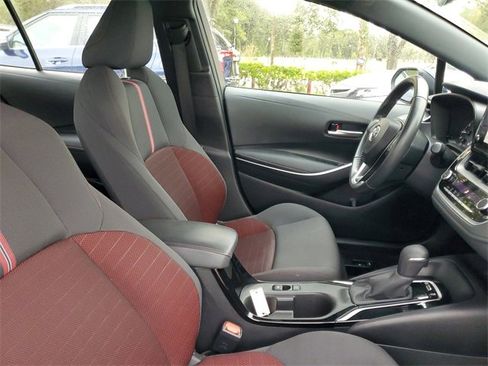 Used 2024 Toyota Corolla SE image 34