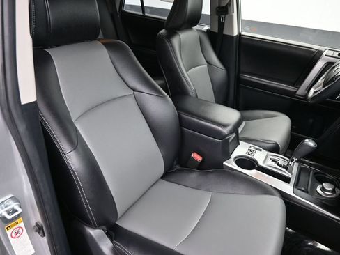 Used 2015 Toyota 4Runner SR5 Premium AWD/4WD image 47