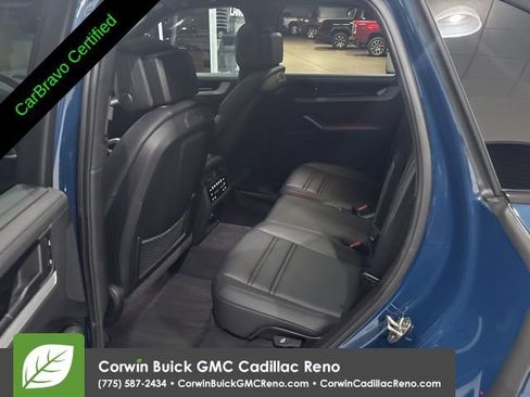 Used 2024 Porsche Cayenne S AWD/4WD image 23