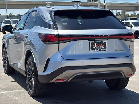 Used 2024 Lexus RX 350 Premium w/ Accessory Package (Z1) FWD image 3
