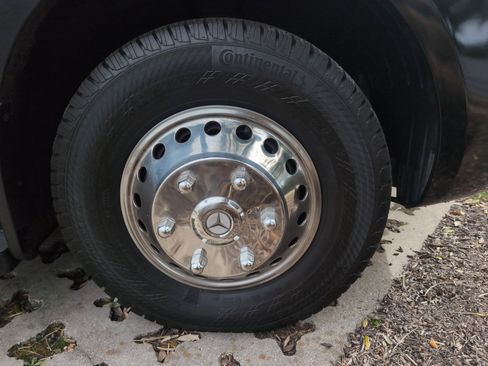 Used 2019 Mercedes-Benz Sprinter 3500 image 13