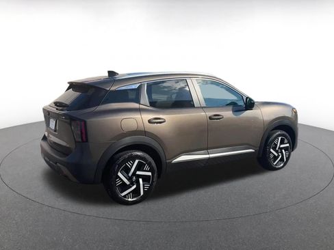 Used 2026 Nissan Kicks SV FWD image 15