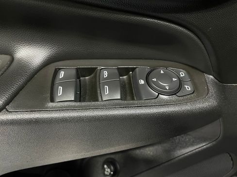 Used 2020 Chevrolet Equinox LT image 14