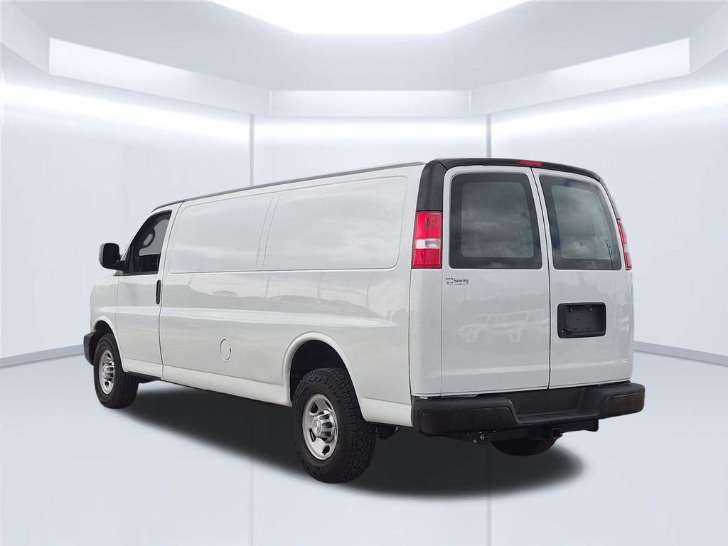 Used 2021 Chevrolet Express 2500 Extended w/ Driver Convenience Package RWD image 3