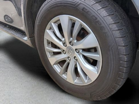 Used 2017 INFINITI QX80 2WD w/ Driver Assistance Package image 25